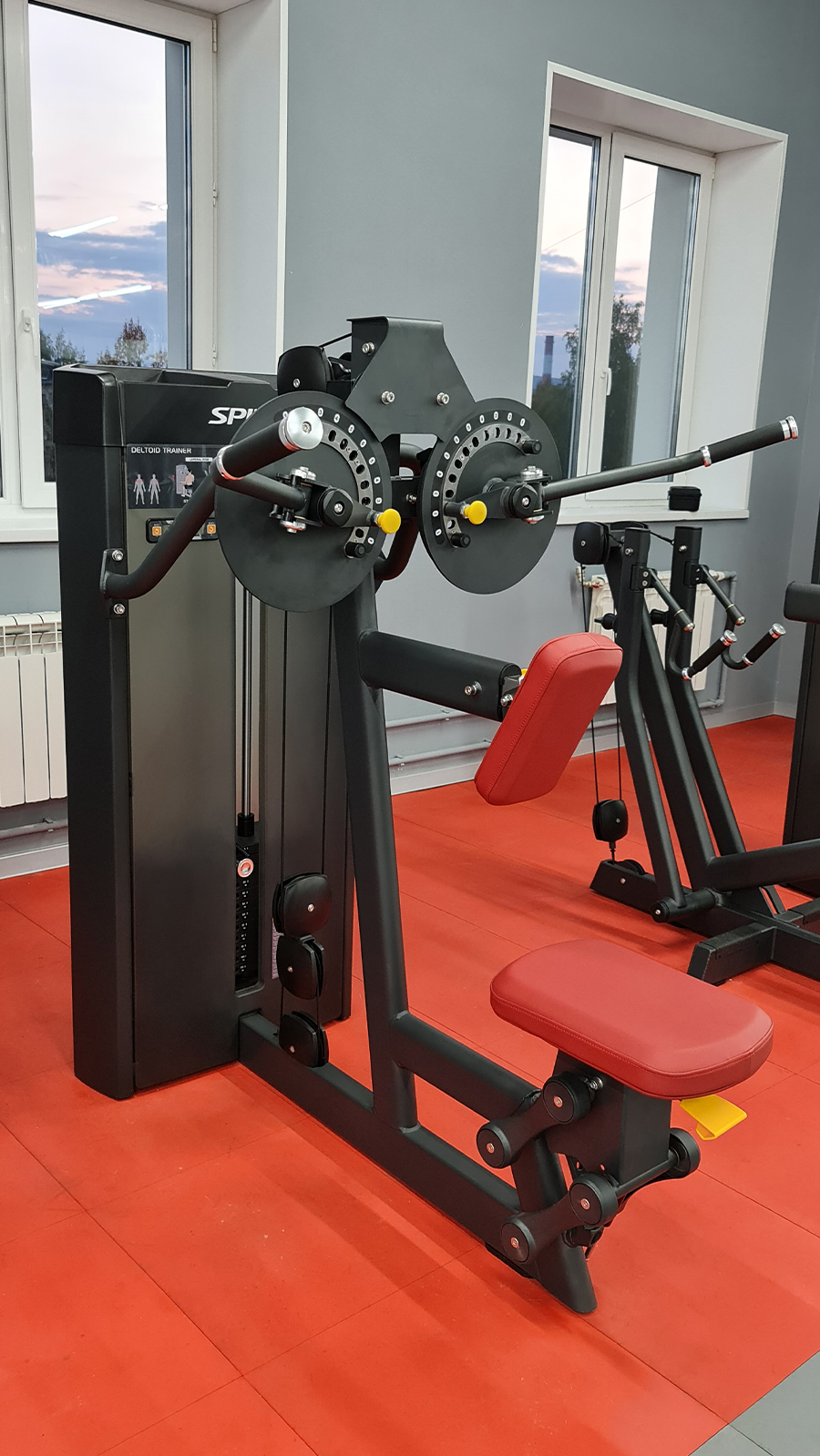 Фитнес-клуб TerraNova Фитнес-клуб TerraNova