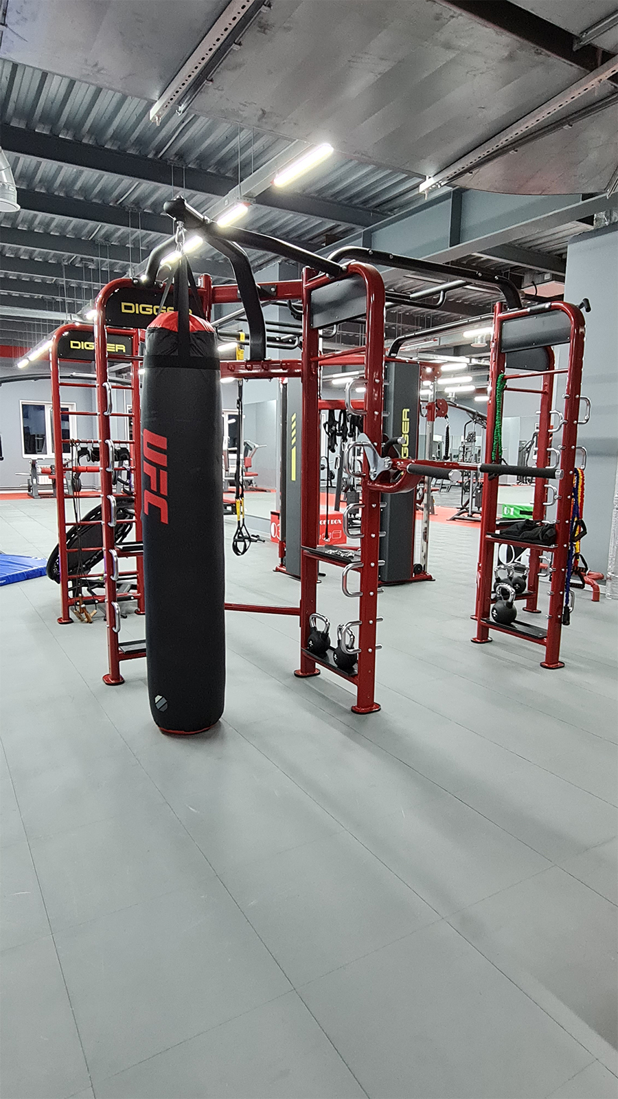 Фитнес-клуб TerraNova Фитнес-клуб TerraNova